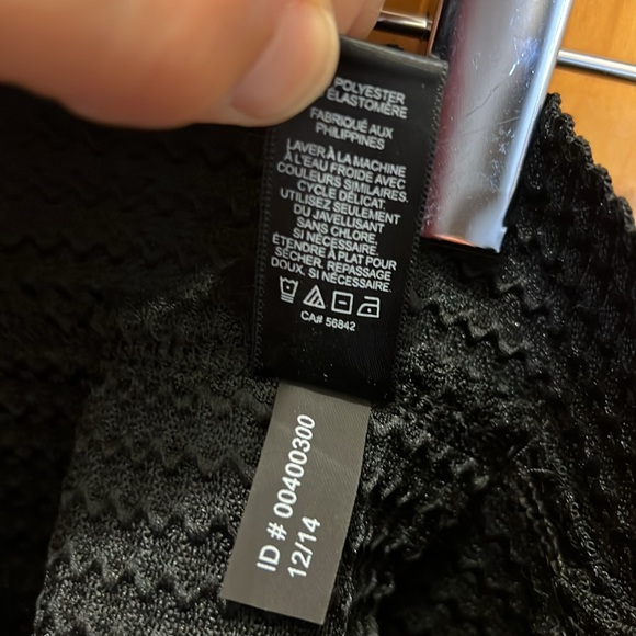 Express Women SP Black Texture Flounce Skirt - Picture 6 of 7